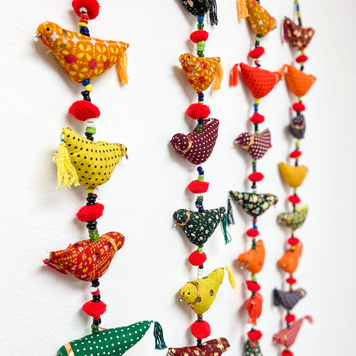 <FONT COLOR="RED">CLOSEOUT !</FONT> 12 PACK Traditional Birds on a String! Only $3.00 each!