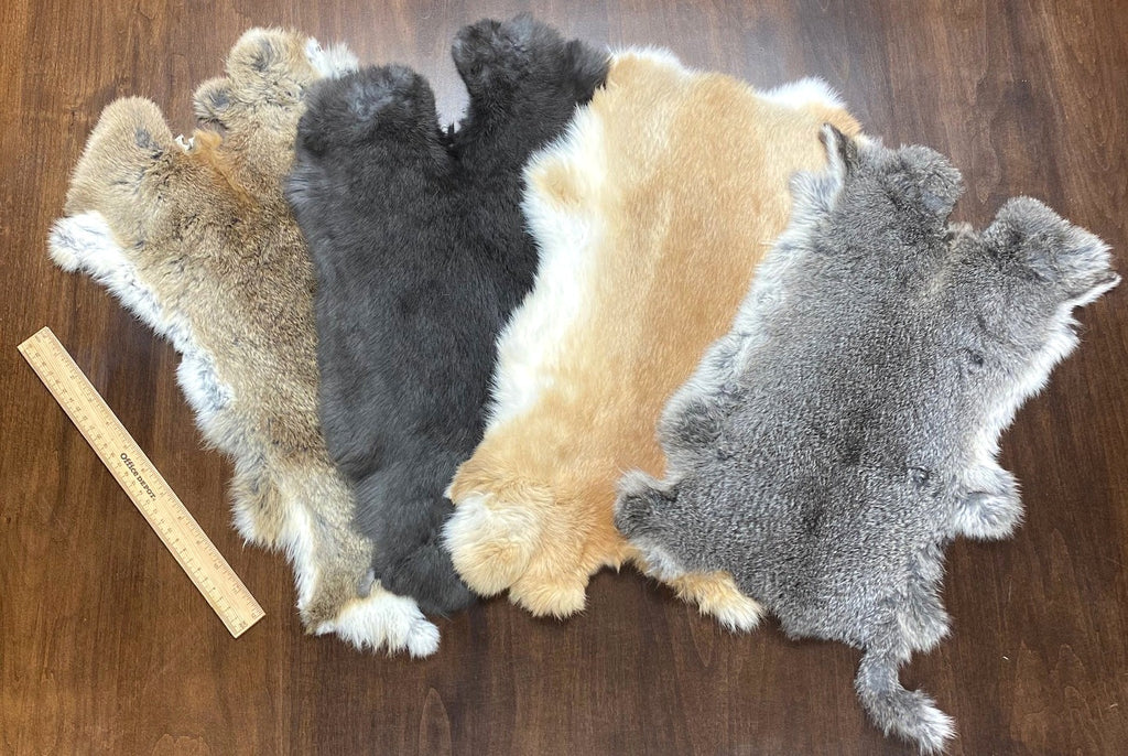 First-Grade Large Natural Rabbit Pelts — El Paso Saddleblanket