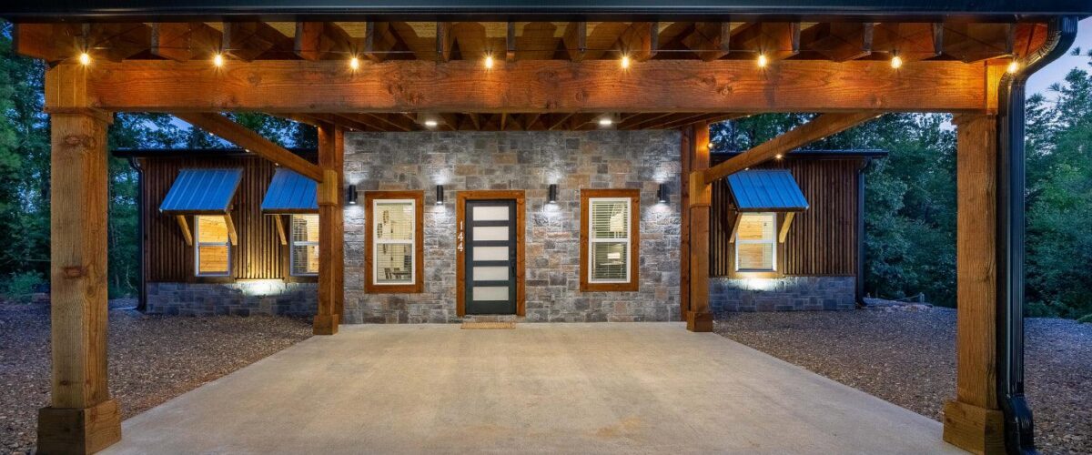 El Paso Saddleblanket Cabin Decore Ideas and More ! (New Creek View Cabin – The Navajo Rug. ) In Broken Bow, Oklahoma