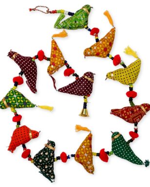 <FONT COLOR="RED">CLOSEOUT !</FONT> 12 PACK Traditional Birds on a String!