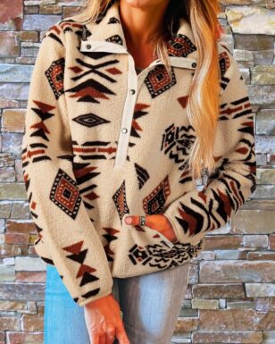 Fleece Buttoned Pullover 1
